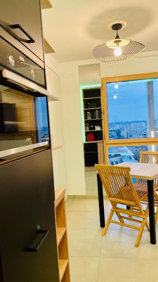 Studio Bel Mod Mont D'Or - Belvedere Moderne Лион Экстерьер фото