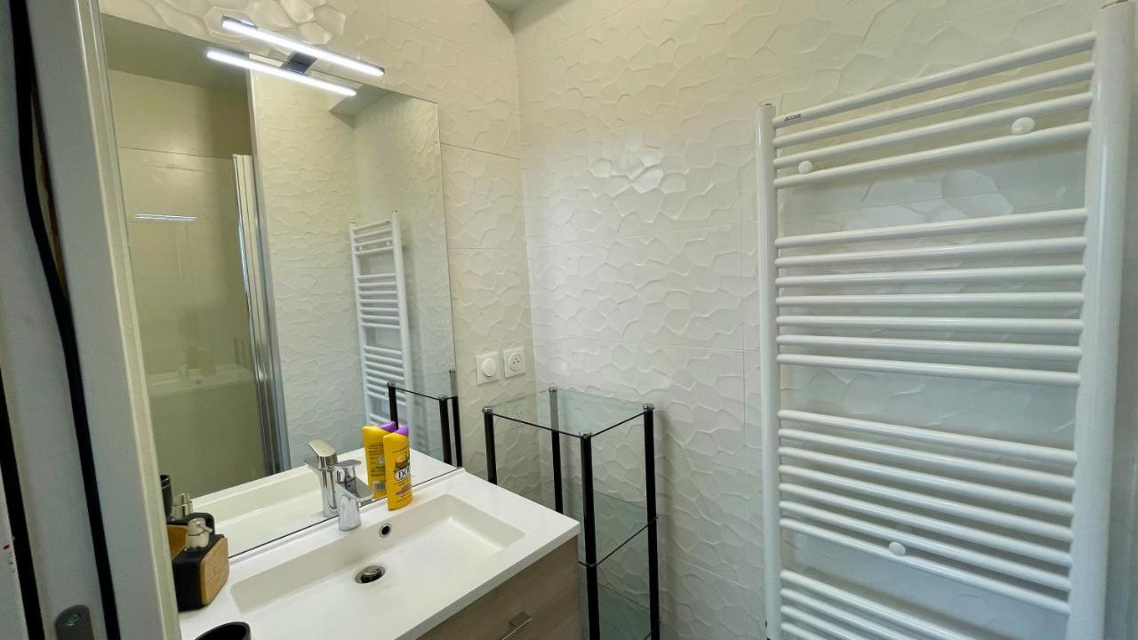 Studio Bel Mod Mont D'Or - Belvedere Moderne Лион Экстерьер фото